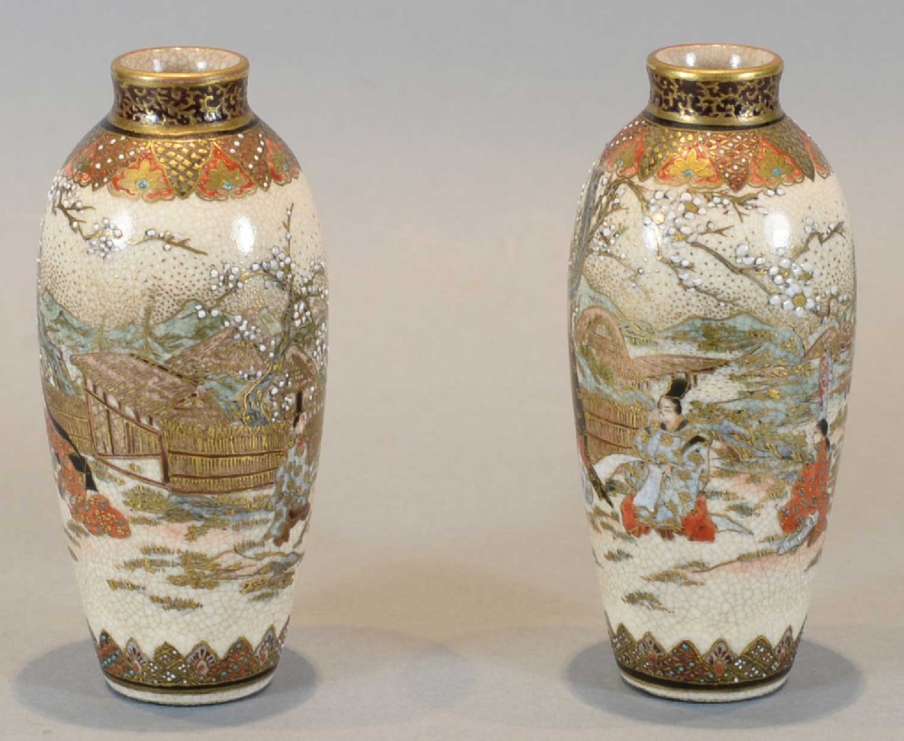 FINE QUALITY PAIR OF JAPANESE MINIATURE  SATSUMA VASES SIGNED KIZAN View IV