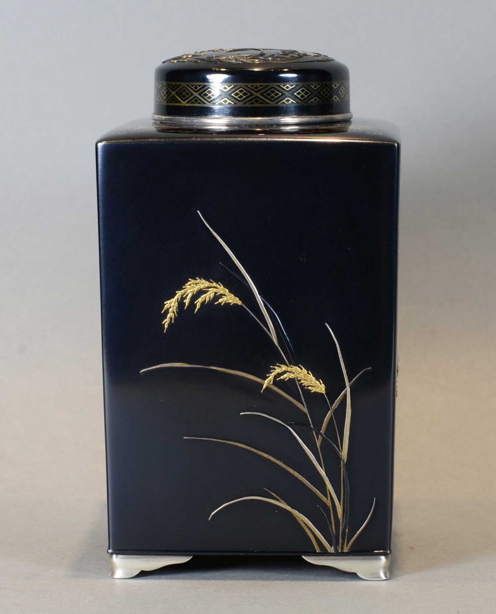 A RARE AND HIGH QUALITY JAPANESE SHAKUDO & MIXED METAL TEA CANISTER (CADDY) BY NOGAWA View III