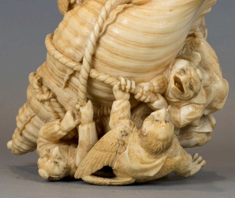 STUNNING JAPANESE IVORY SAMURAI OKIMONO BY THE MARUKI COMPANY View XII
