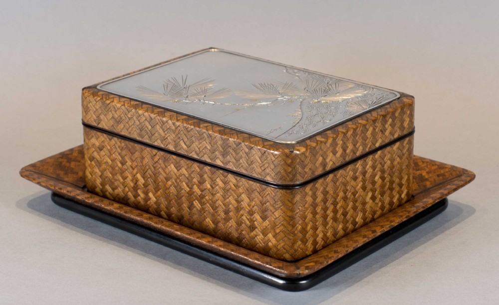 A JAPANESE SILVER MOUNTED AND BASKET WEAVE TRINKET BOX ON STAND View II