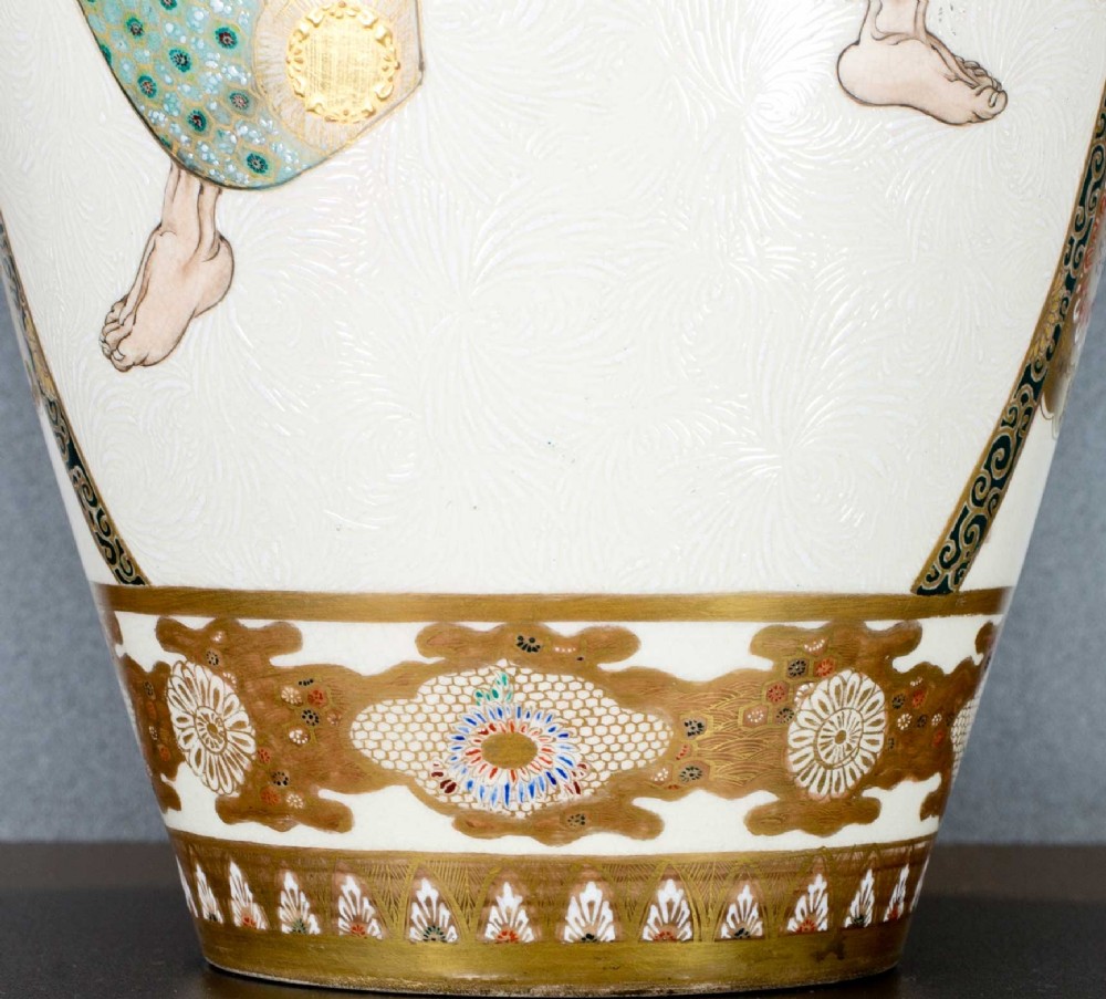 LARGE EXCEPTIONAL QUALITY  JAPANESE SATSUMA SAMURAI VASE - ATTR TO KINKOZAN View XI