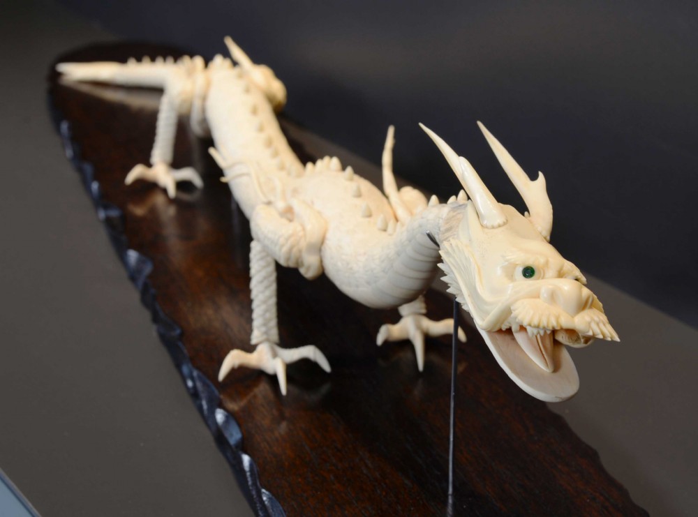 LARGE FULLY ARTICULATED JAPANESE IVORY DRAGON ( JIZAI ) OKIMONO ON STAND View II