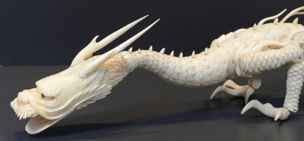 LARGE FULLY ARTICULATED JAPANESE IVORY DRAGON ( JIZAI ) OKIMONO ON STAND View XI