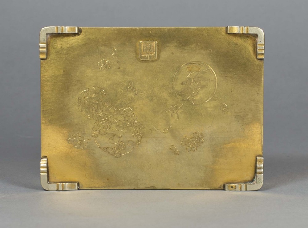 A FINE QUALITY JAPANESE IRON BOX BY THE KOMAI COMPANY OF KYOTO View VII