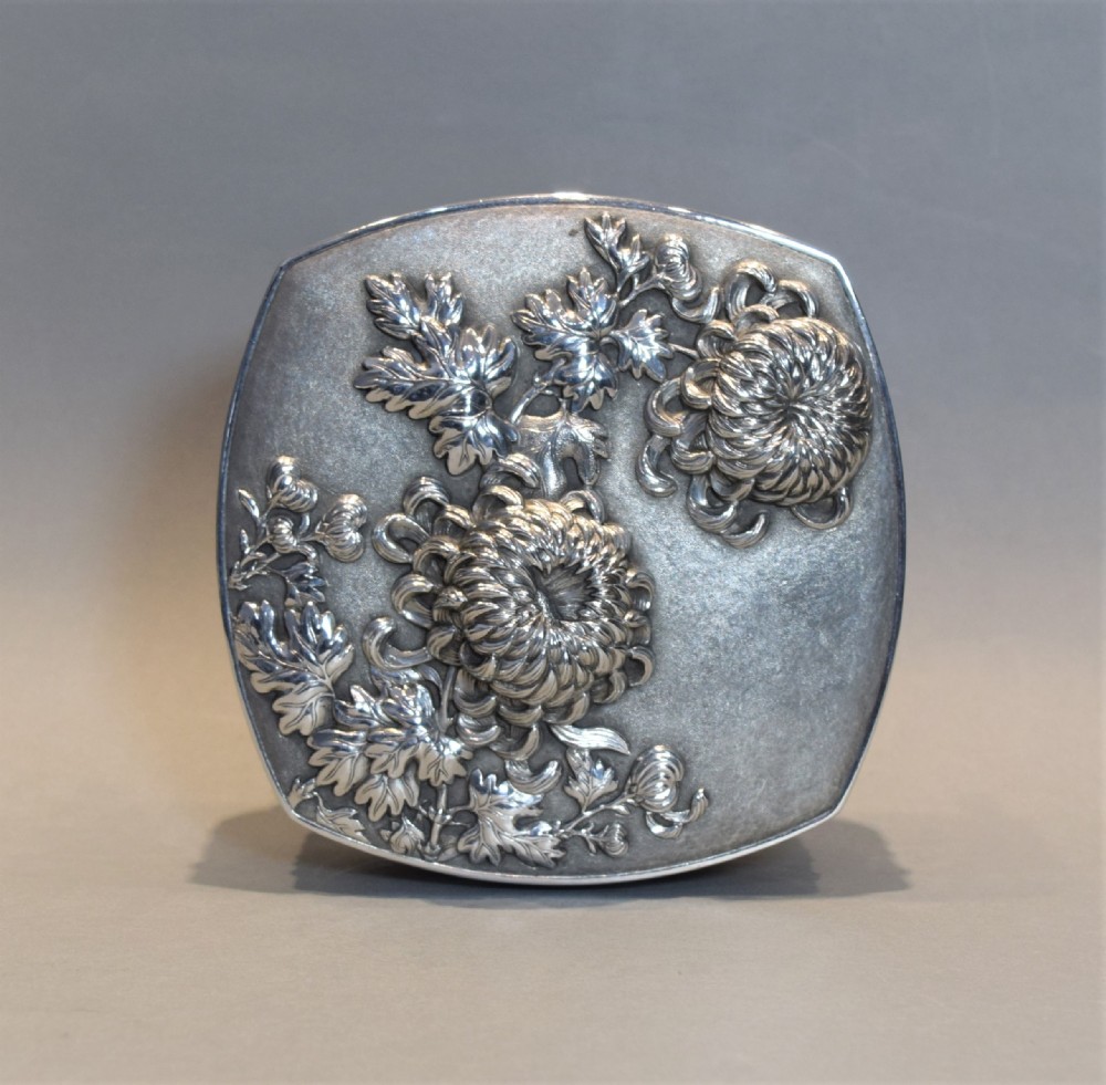 HIGH QUALITY CHINESE SILVER LIDDED BOX BY WAN-HING View VII