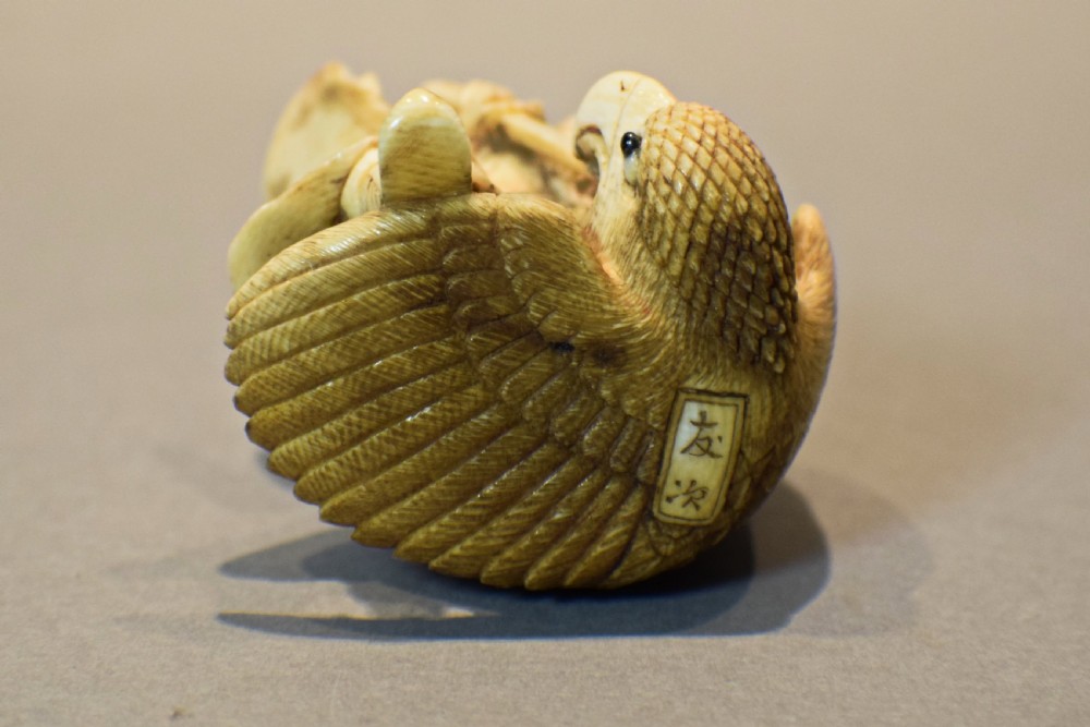 JAPANESE IVORY OKIMONO OF SAMURAI INO HAYATA SLAYING THE GIANT BIRD View VII