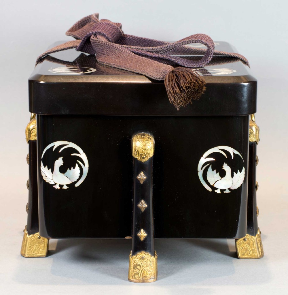 JAPANESE LACQUER AND MOTHER OF PEARL KARABITSU - TREASURE CHEST View IV