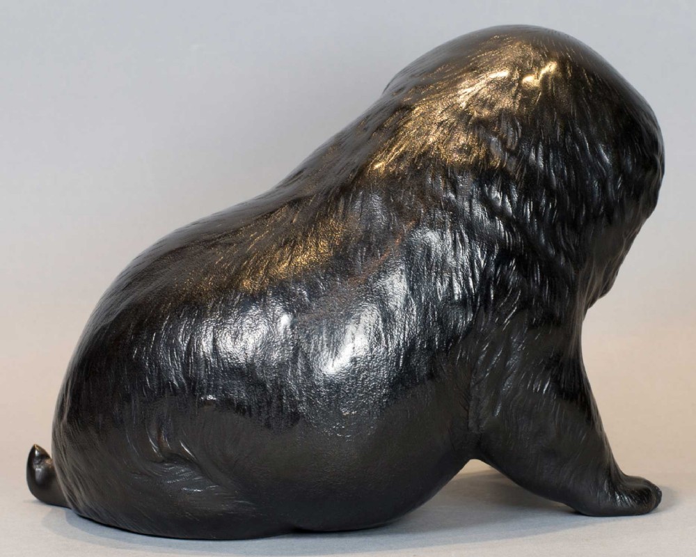 CUTE JAPANESE BRONZE OKIMONO OF AN AKITA PUPPY WITH CLAM SHELL View IV