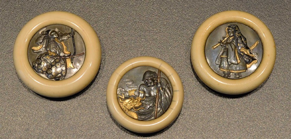 group of three japanese kagamibuta ivory and mixed metal netsukes - CATEGORY: ANTIQUE MISCELLANEOUS - DATED 1860