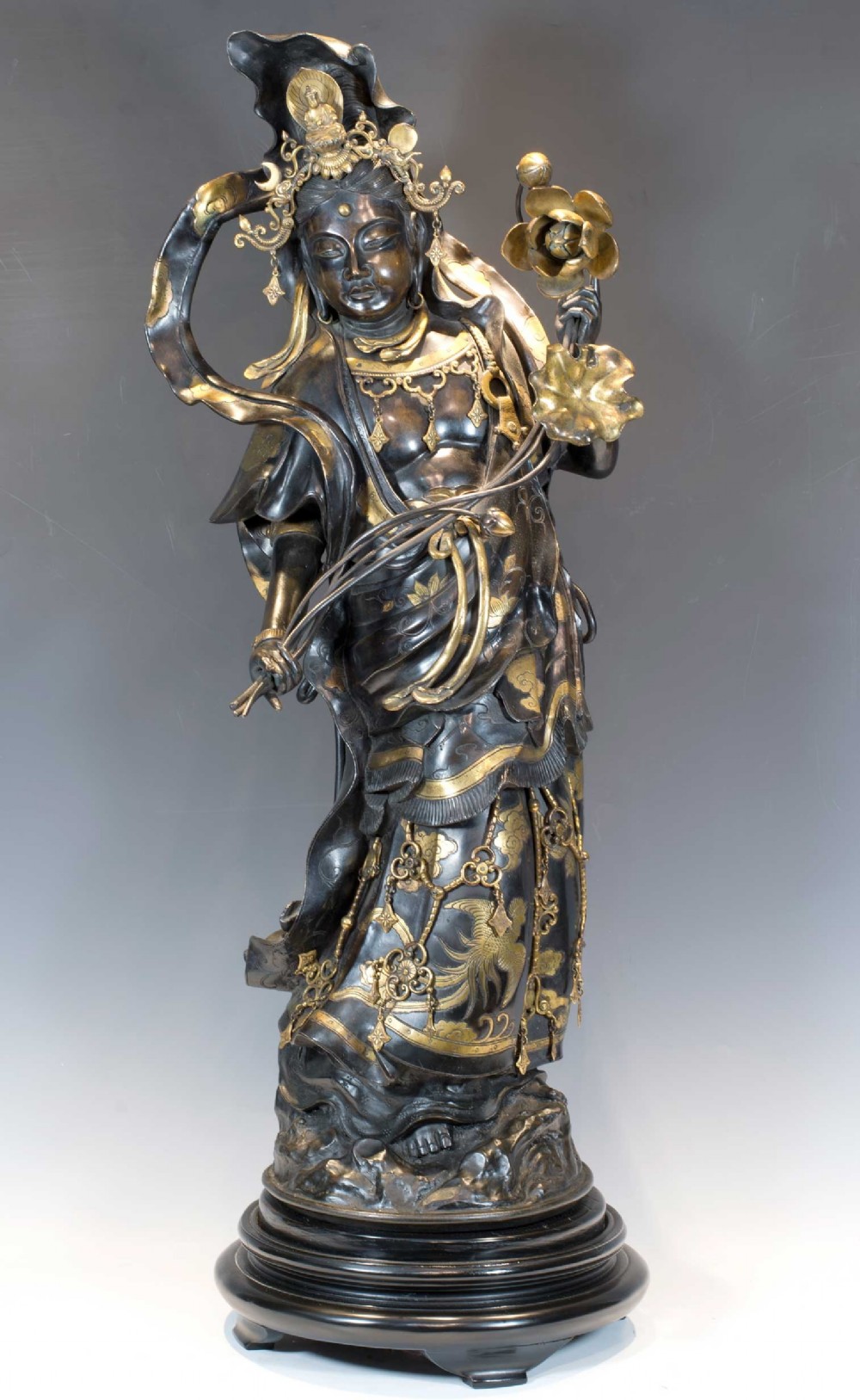large japanese buddhistic bronze figure of kannon bodhisattva - CATEGORY: ANTIQUE SCULPTURES - DATED 1890