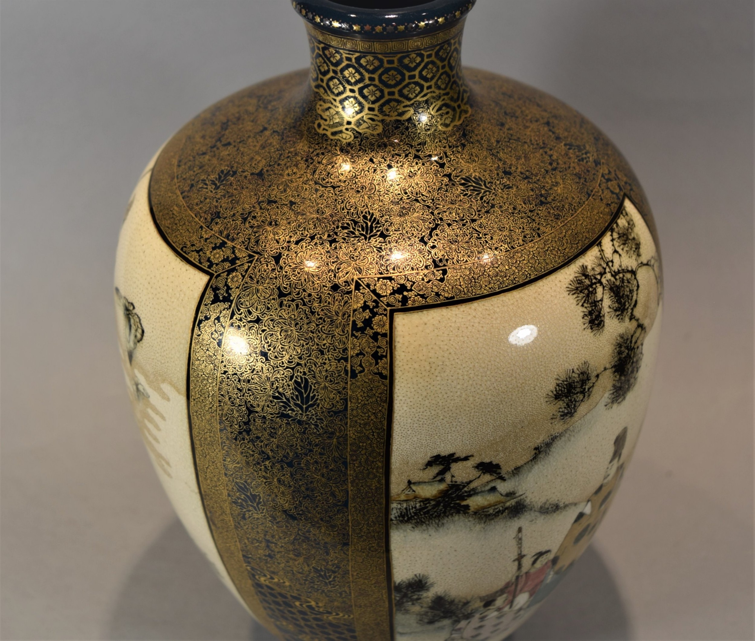 A LARGE HIGH QUALITY JAPANESE TEAL GROUND SATSUMA VASE BY YOZAN View VIII