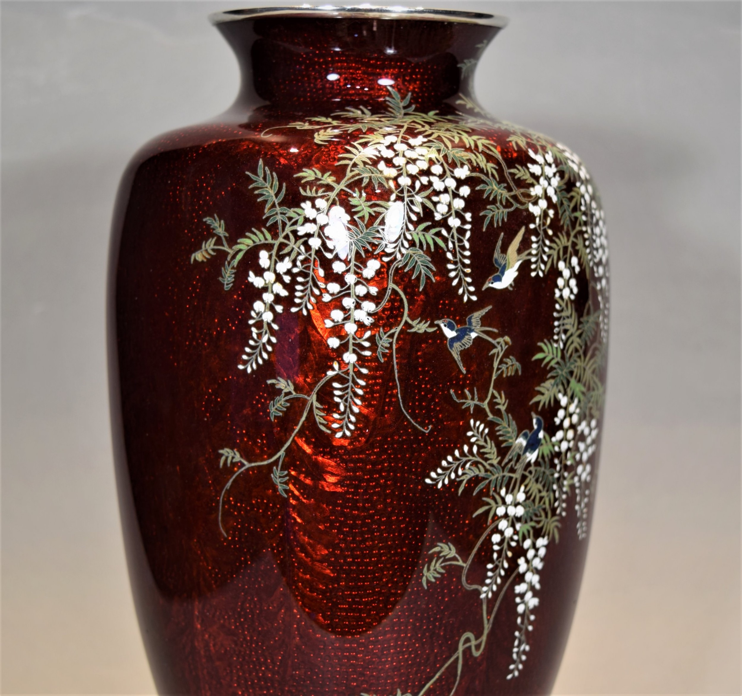 JAPANESE SILVER MOUNTED CLOISONNE VASE IN SILK LINED TOMOBAKO-ANDO JUBEI View V