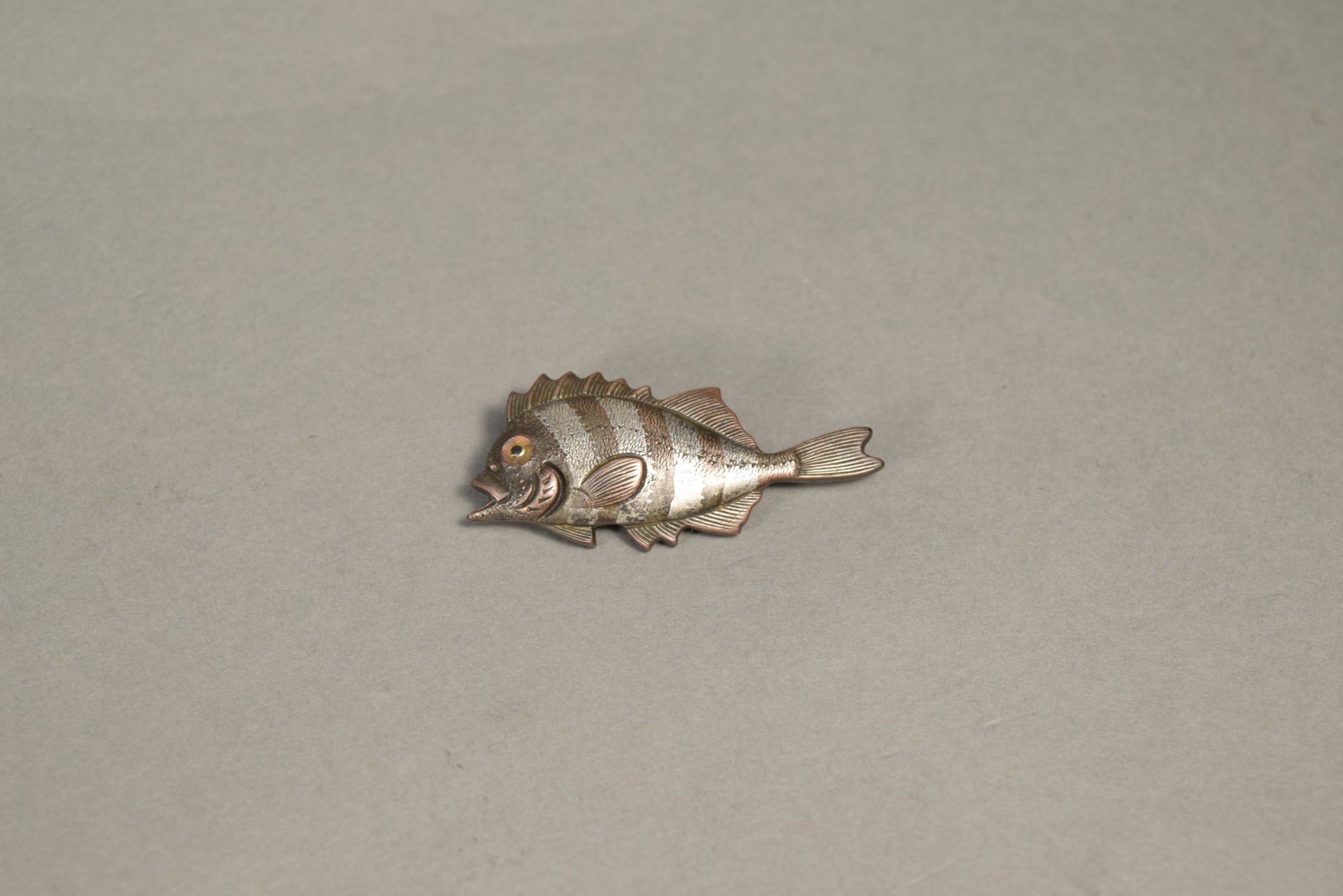 FINE QUALITY JAPANESE MIXED METAL MENUKI - AFTER IWAMOTO RYOKAN View V