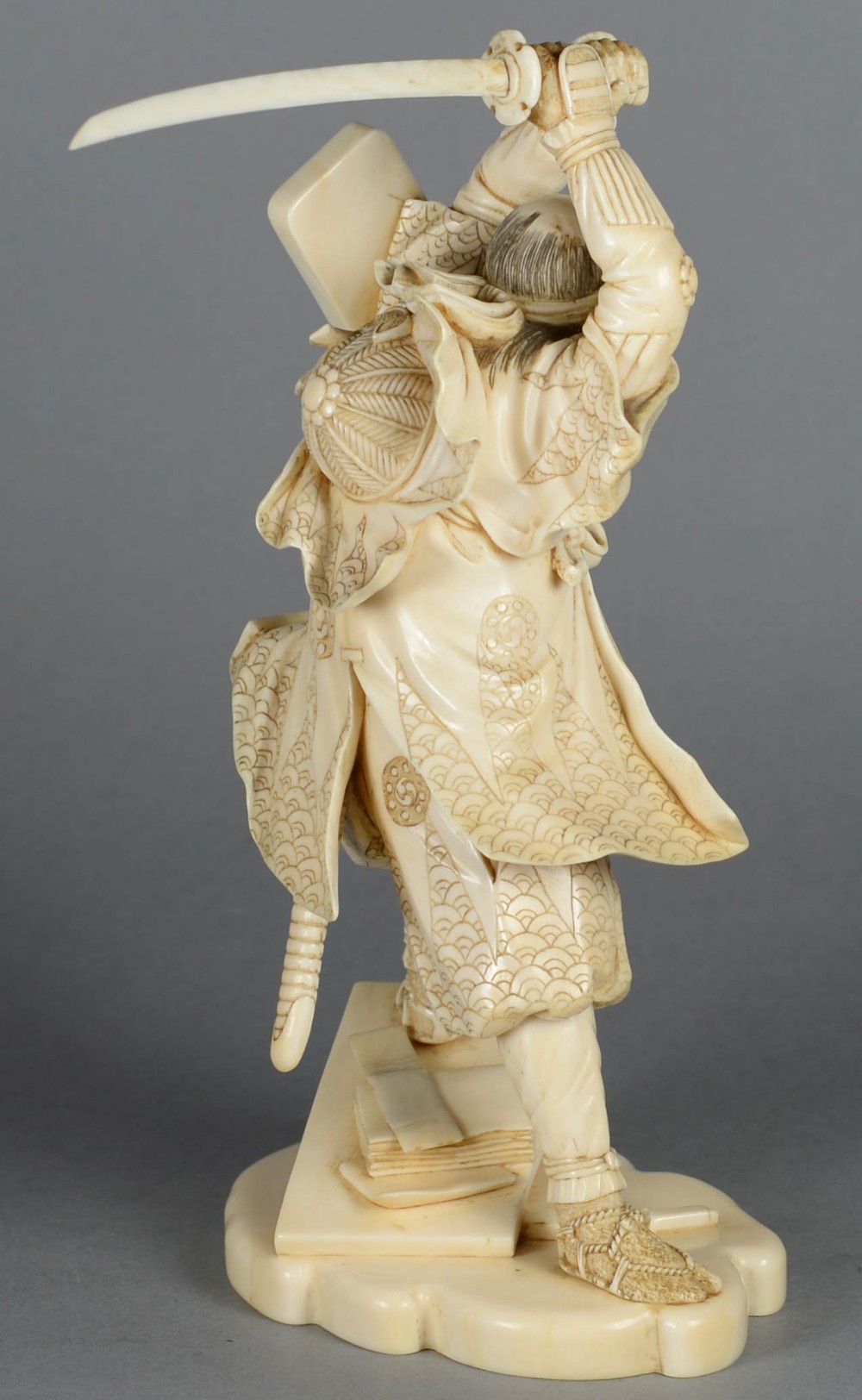 LOVELY QUALITY JAPANESE MEIJI PERIOD IVORY OKIMONO DEPICTING  A SAMURAI WARRIOR - SIGNED  View III