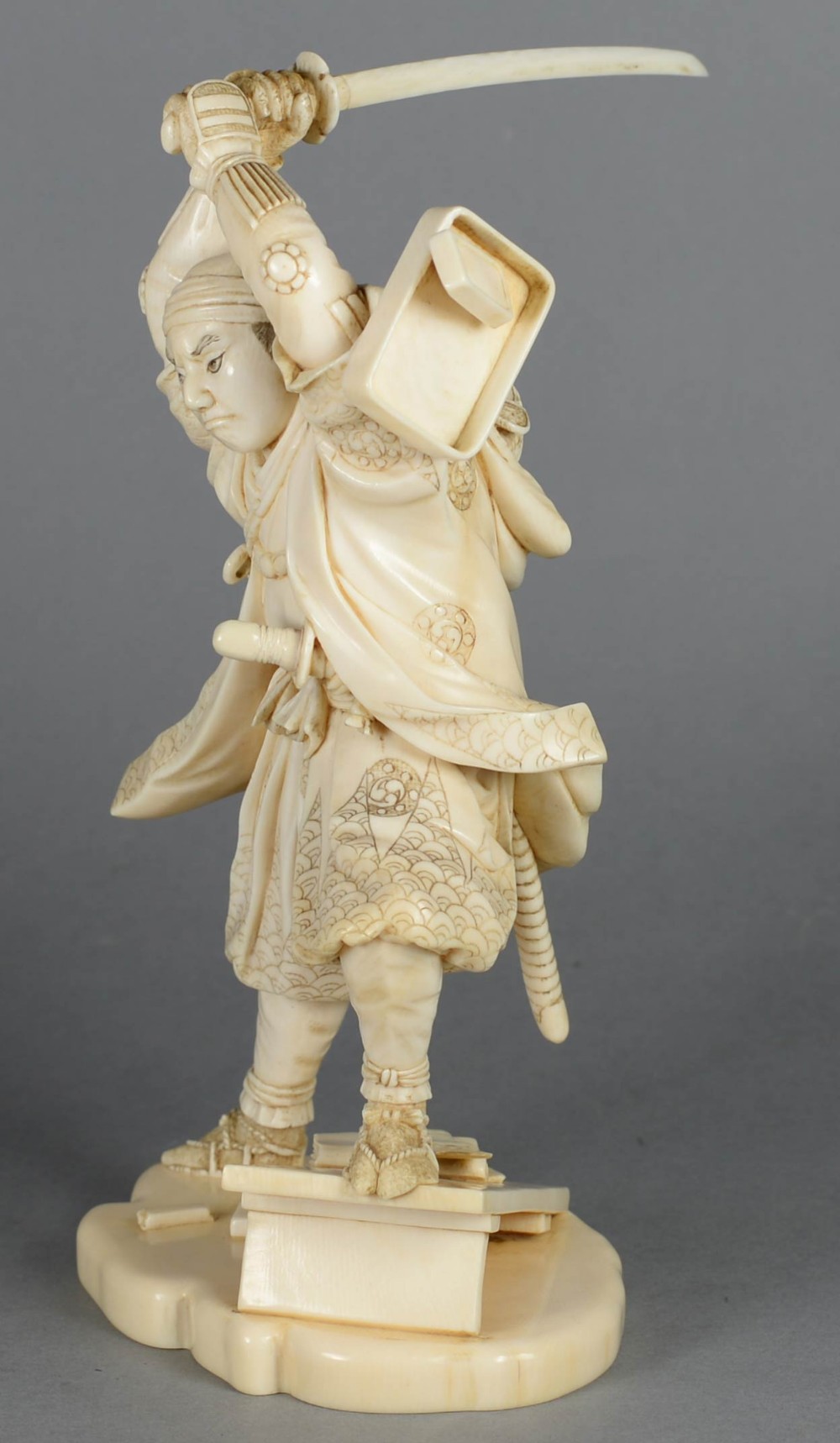 LOVELY QUALITY JAPANESE MEIJI PERIOD IVORY OKIMONO DEPICTING  A SAMURAI WARRIOR - SIGNED  View VIII