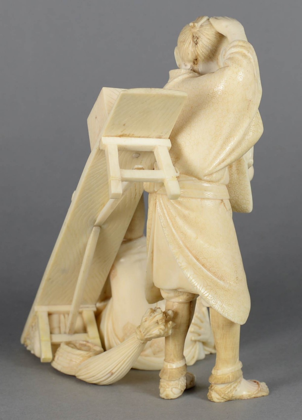 FINE JAPANESE IVORY OKIMONO GROUP - TWO DRUNKEN MEN - BY MUNEKAZU View III