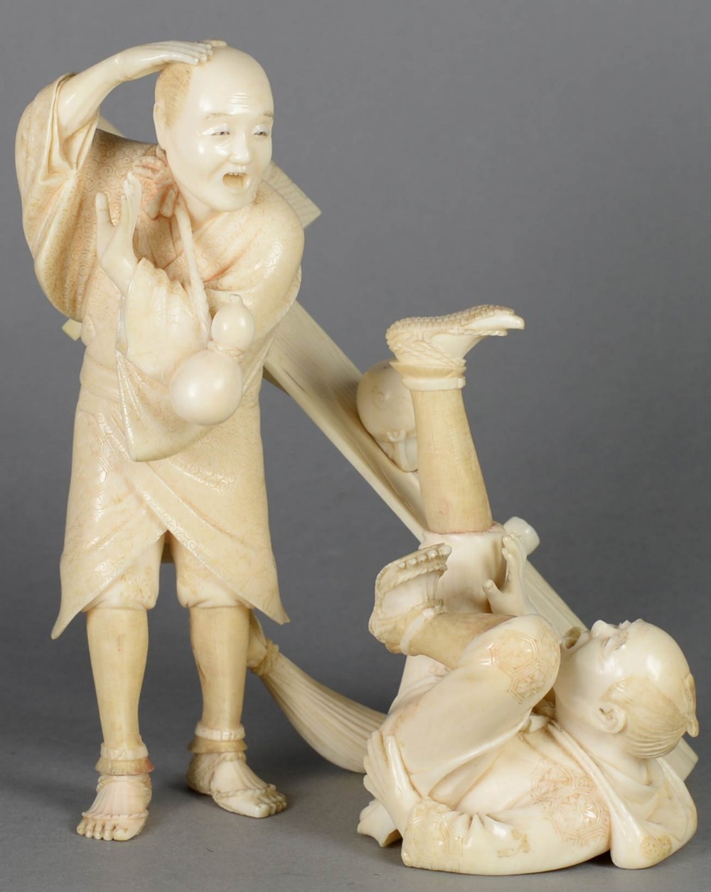 FINE JAPANESE IVORY OKIMONO GROUP - TWO DRUNKEN MEN - BY MUNEKAZU View VI