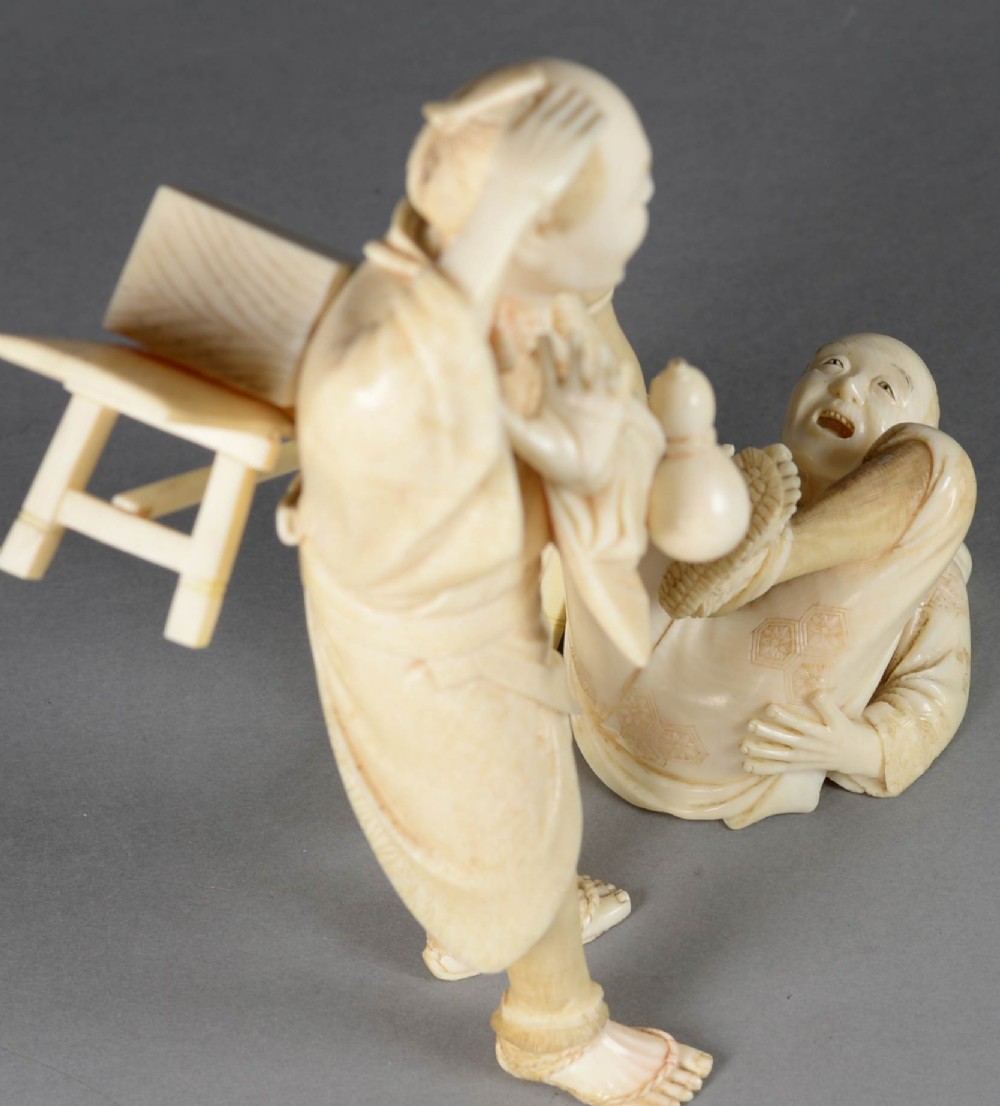 FINE JAPANESE IVORY OKIMONO GROUP - TWO DRUNKEN MEN - BY MUNEKAZU View VIII