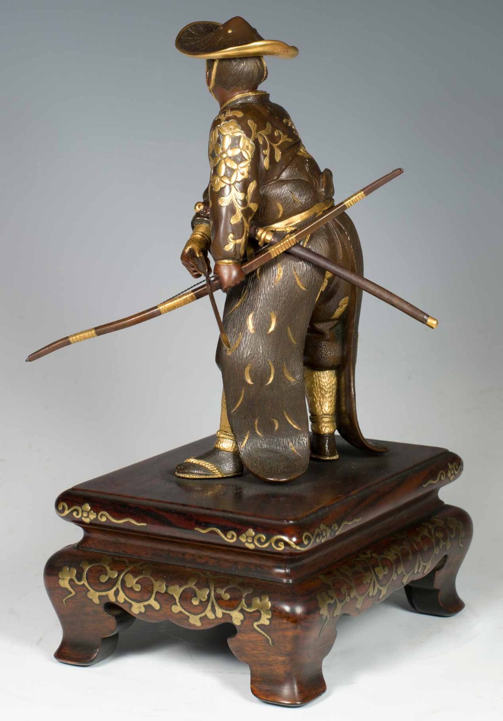 A HIGH QUALITY JAPANESE GILT BRONZE SAMURAI ARCHER SIGNED- MIYAO EISUKE View V