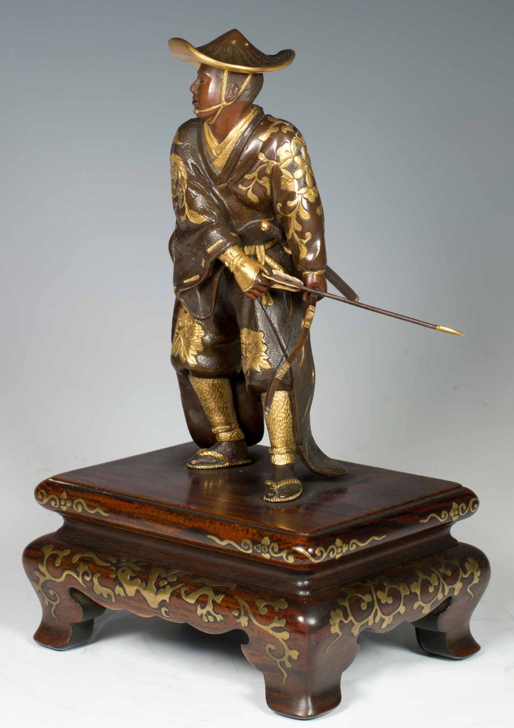 A HIGH QUALITY JAPANESE GILT BRONZE SAMURAI ARCHER SIGNED- MIYAO EISUKE View VI