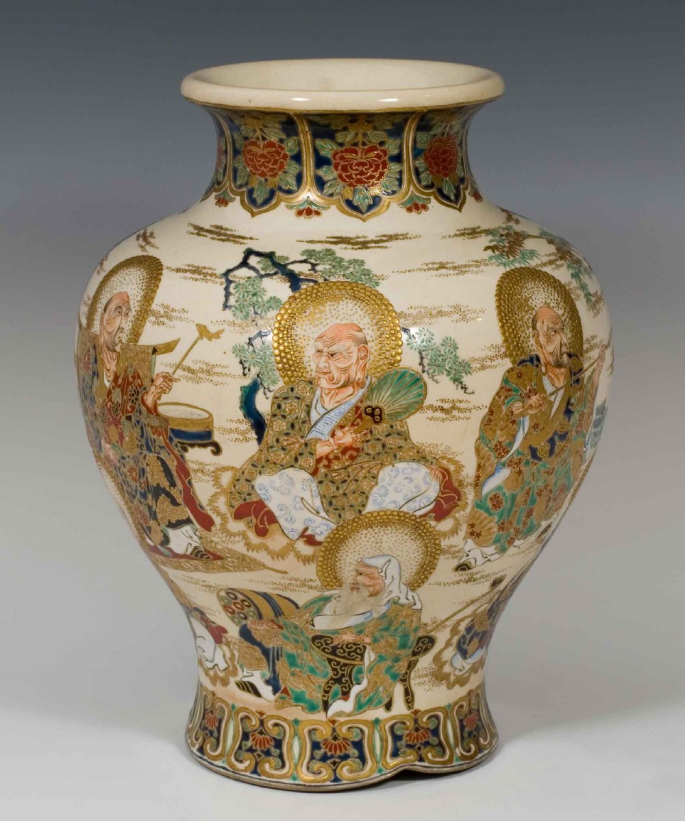 LARGE WELL DECORATED JAPANESE IMPERIAL SATSUMA VASE View III