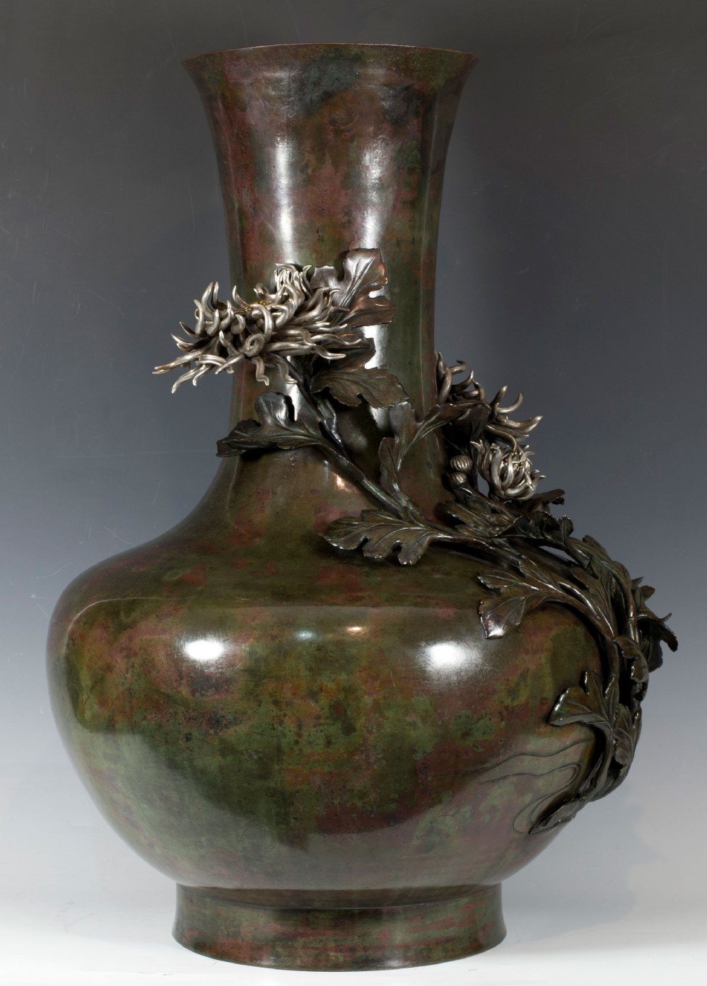 LARGE DECORATIVE JAPANESE BRONZE & MIXED METAL VASE - CHRYSANTHEMUMS View II