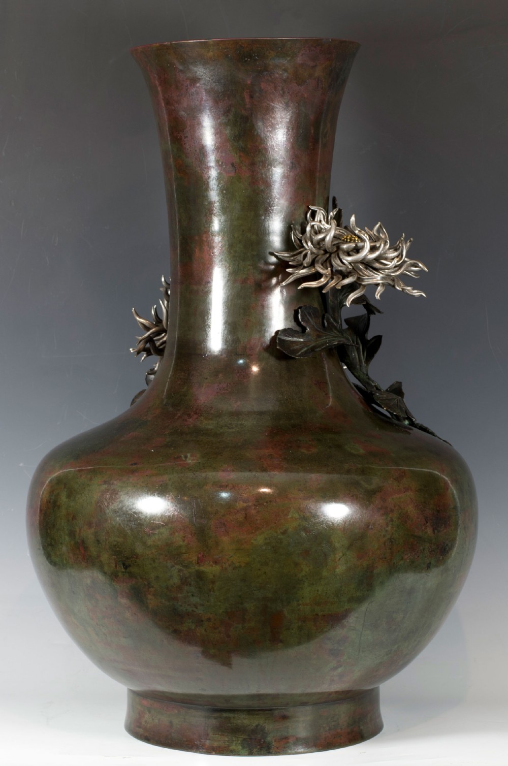 LARGE DECORATIVE JAPANESE BRONZE & MIXED METAL VASE - CHRYSANTHEMUMS View III