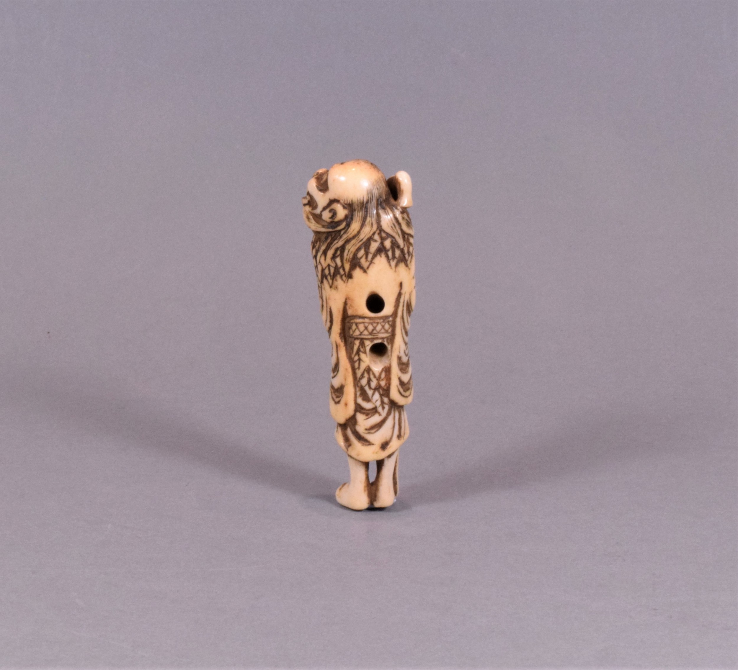 JAPANESE EDO PERIOD CARVED STAG ANTLER NETSUKE - TEKKAI SENNIN View II
