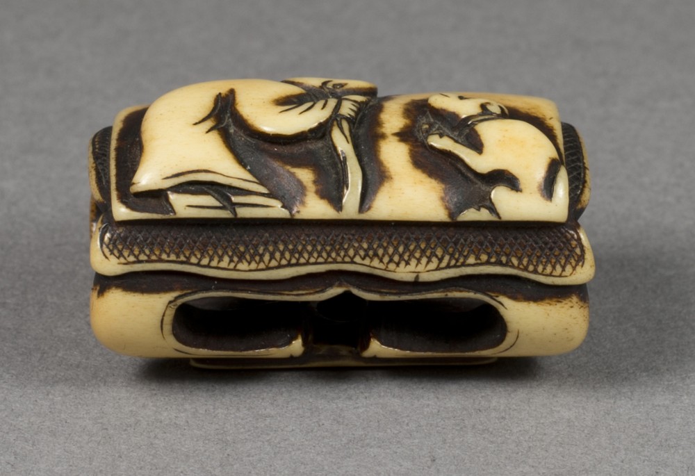 A JAPANESE EDO PERIOD STAG ANTLER NETSUKE - BLIND MAN AND DOG View II