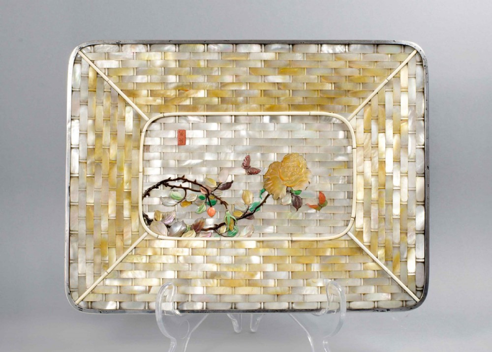 UNUSUAL JAPANESE SHIBAYAMA AND MOTHER OF PEARL TRAY