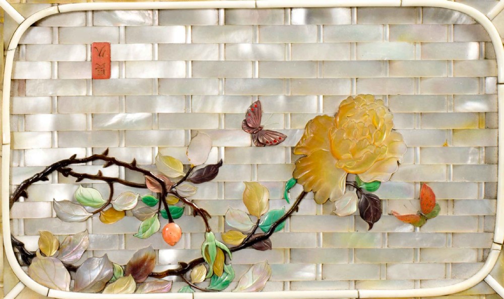 UNUSUAL JAPANESE SHIBAYAMA AND MOTHER OF PEARL TRAY View II