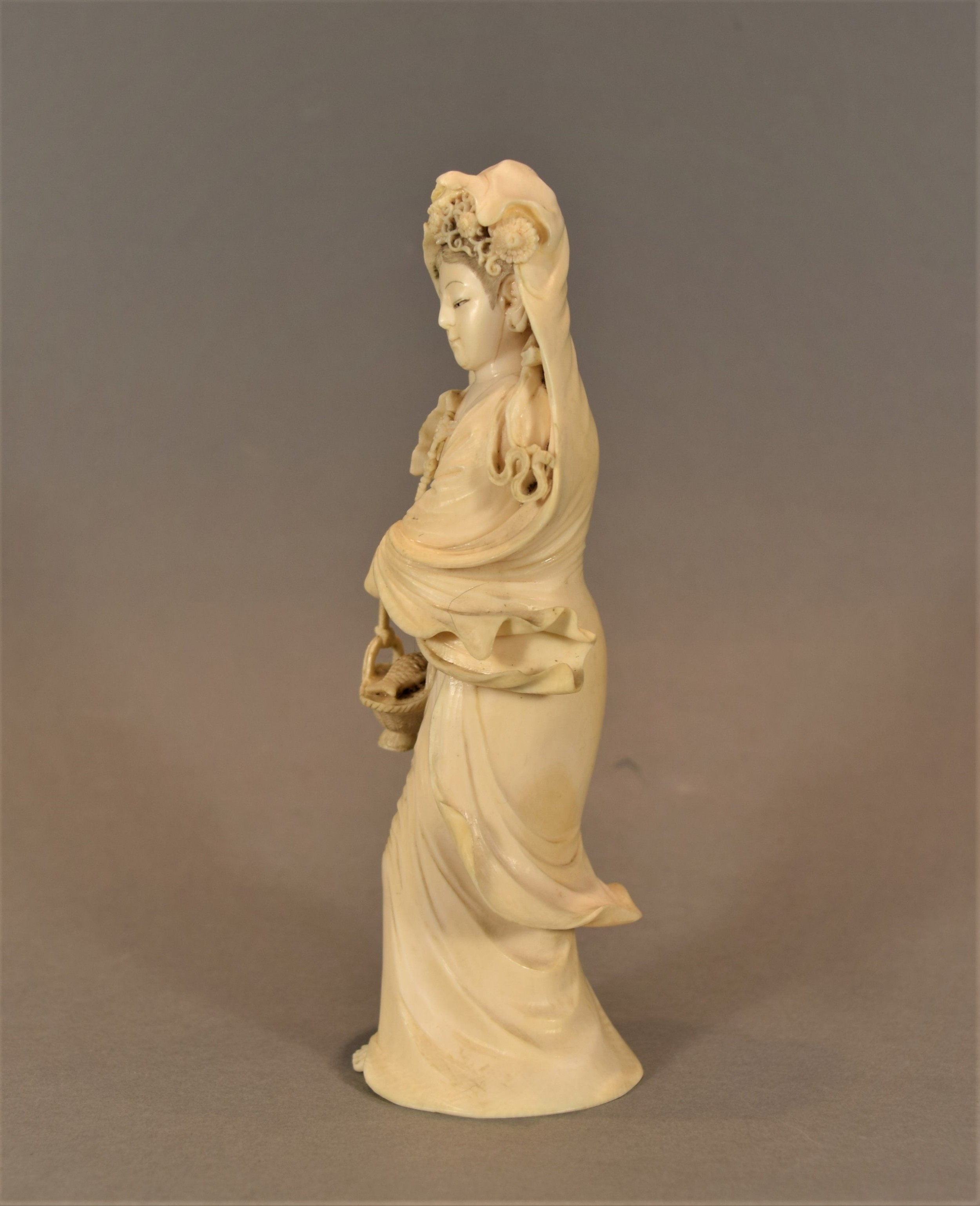 FINE QUALITY JAPANESE IVORY OKIMONO OF KANNON BODHISATTVA - SIGNED View V
