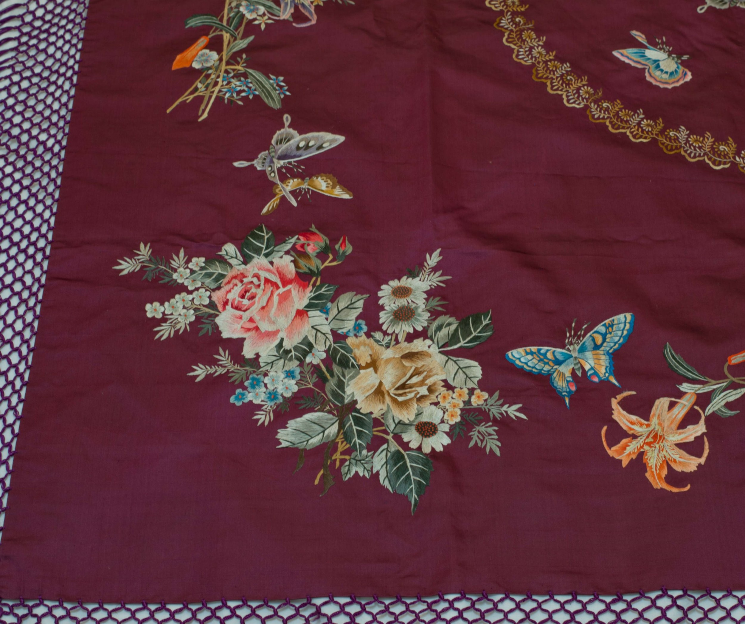 BEAUTIFUL JAPANESE SILK EMBROIDERED SHAWL MEIJI PERIOD - BUTTERFLIES AND FLOWERS View IV