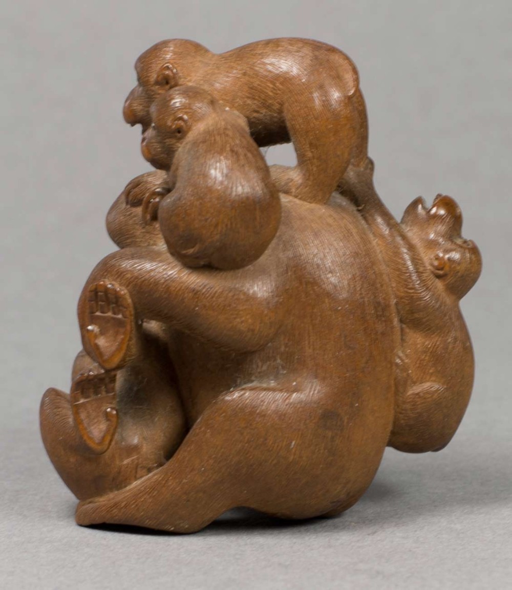 LARGE JAPANESE BOXWOOD MONKEY GROUP NETSUKE - MOTHER AND FOUR YOUNG - SHOU SAI View VI