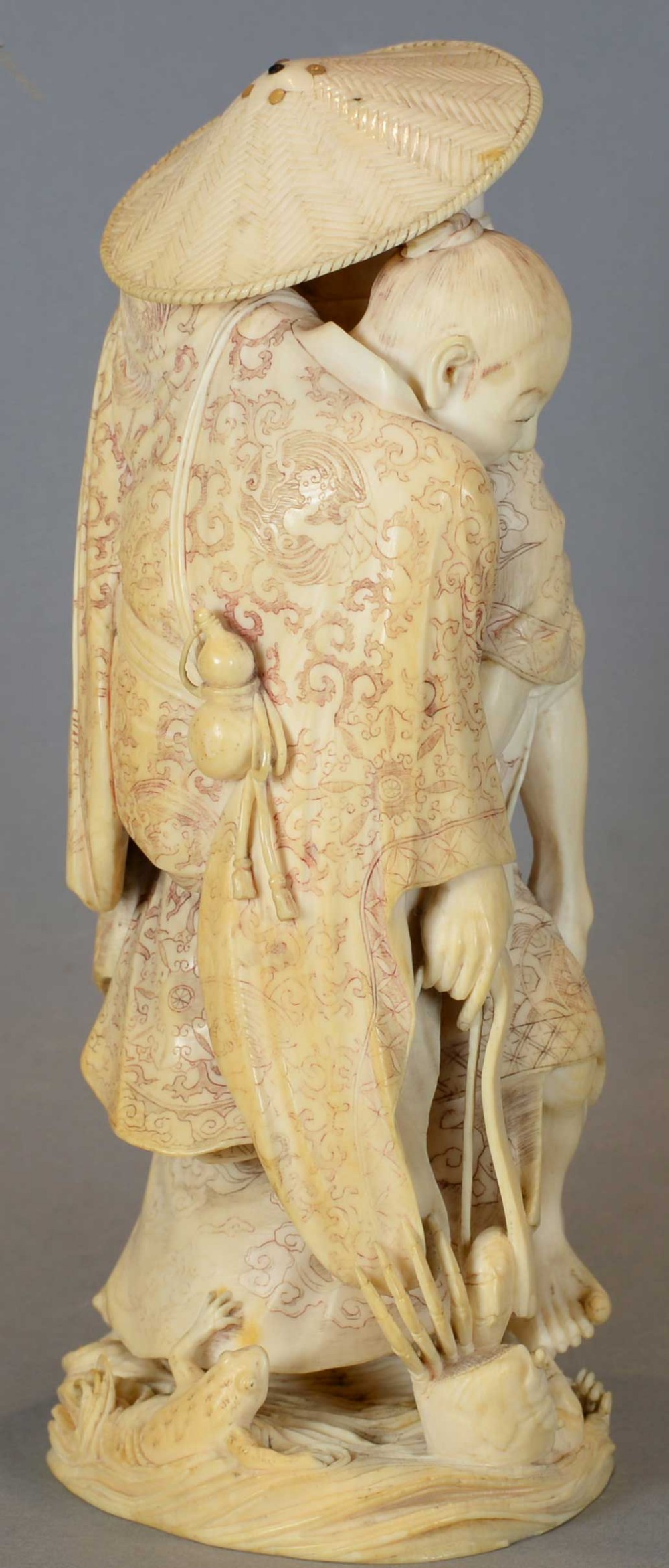 A FINE QUALITY JAPANESE IVORY TOKYO SCHOOL OKIMONO FISHERMEN -  KOYOSAI NOBUCHIKA  View IV