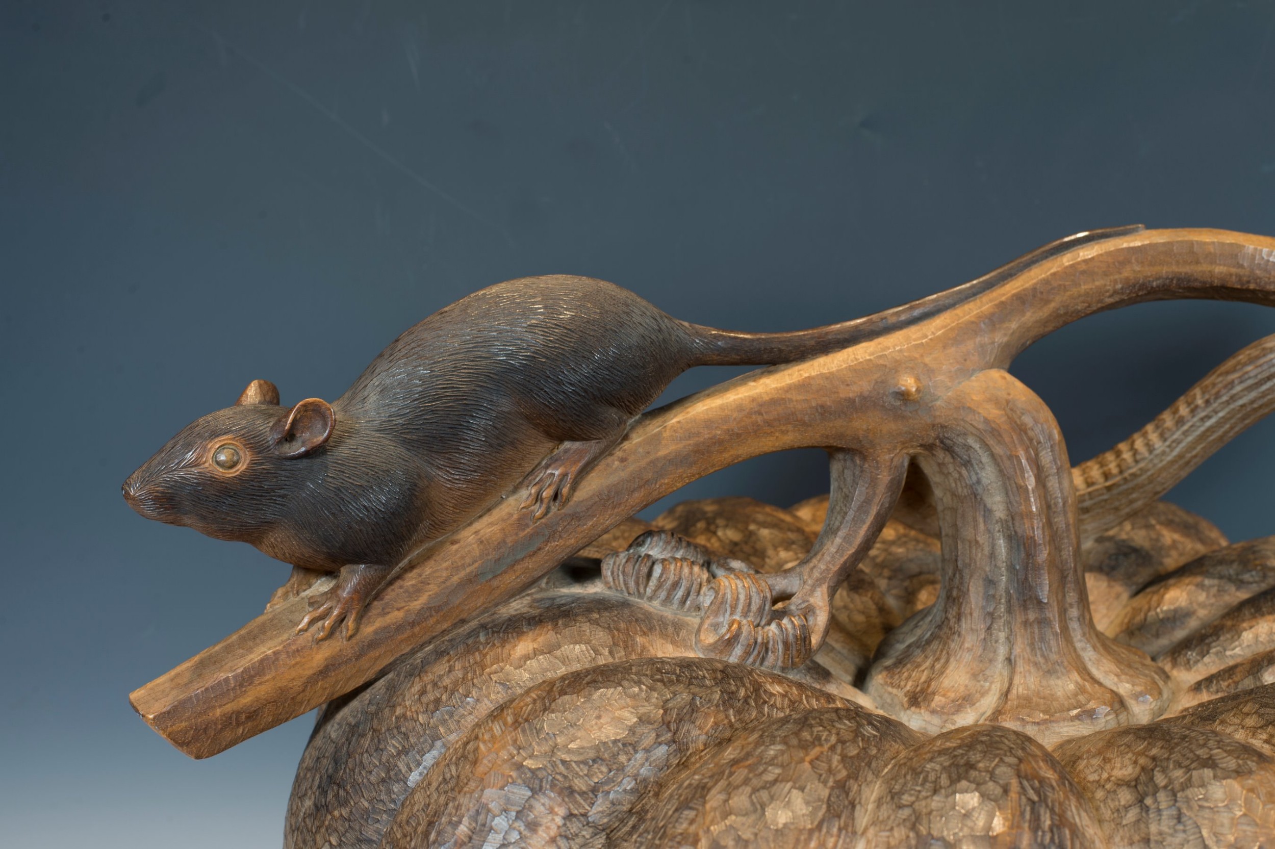 FASCINATING LIFE-SIZE JAPANESE HARDWOOD OKIMONO- PUMPKIN AND RATS View V