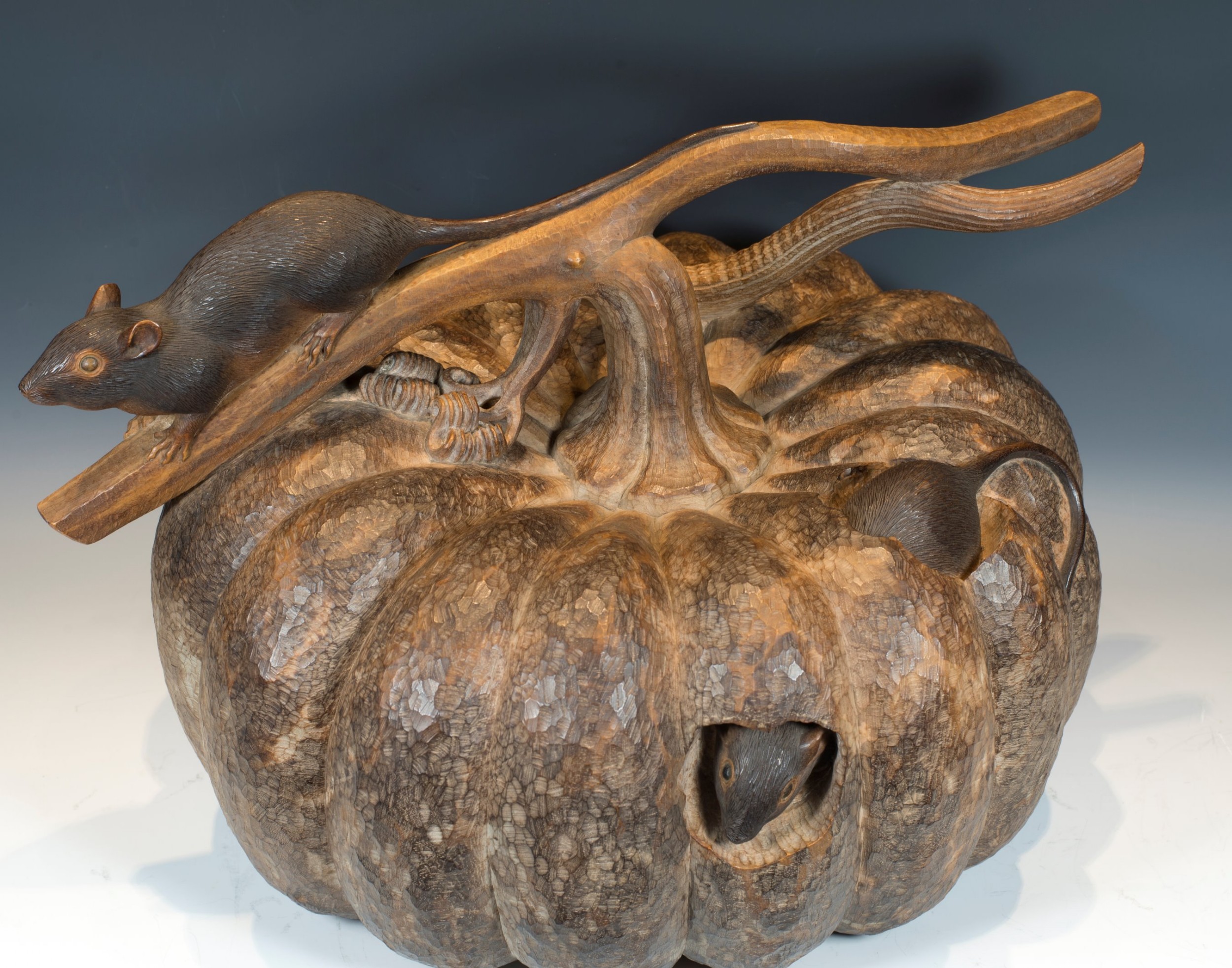FASCINATING LIFE-SIZE JAPANESE HARDWOOD OKIMONO- PUMPKIN AND RATS View VIII