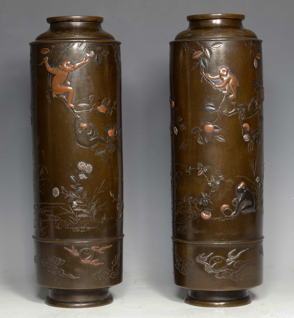 LARGE PAIR OF JAPANESE BRONZE & MIXED METAL MONKEY VASES- HAMADA YOSHIFUMI View IV