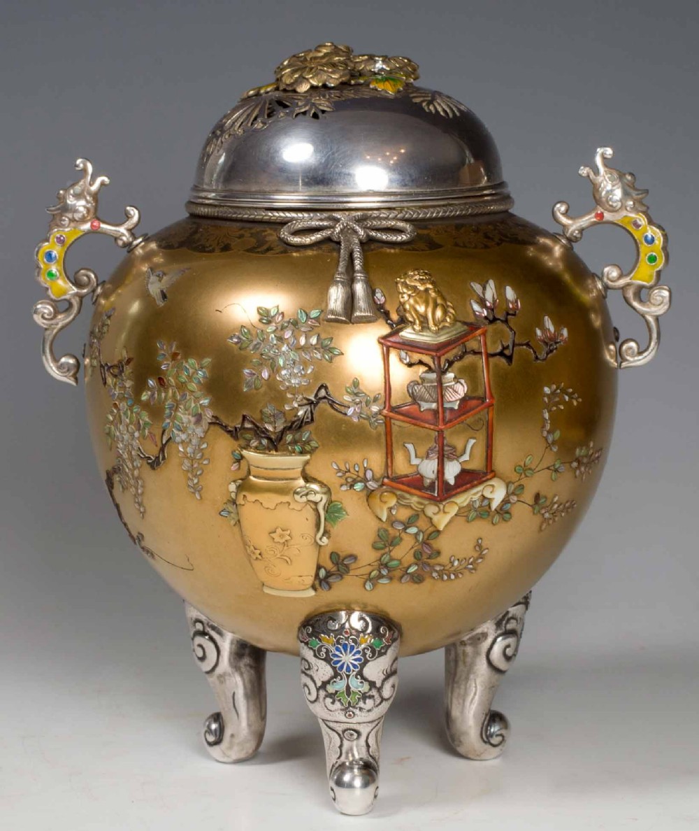 OUTSTANDING JAPANESE GOLD LACQUER & SHIBAYAMA KORO View VIII