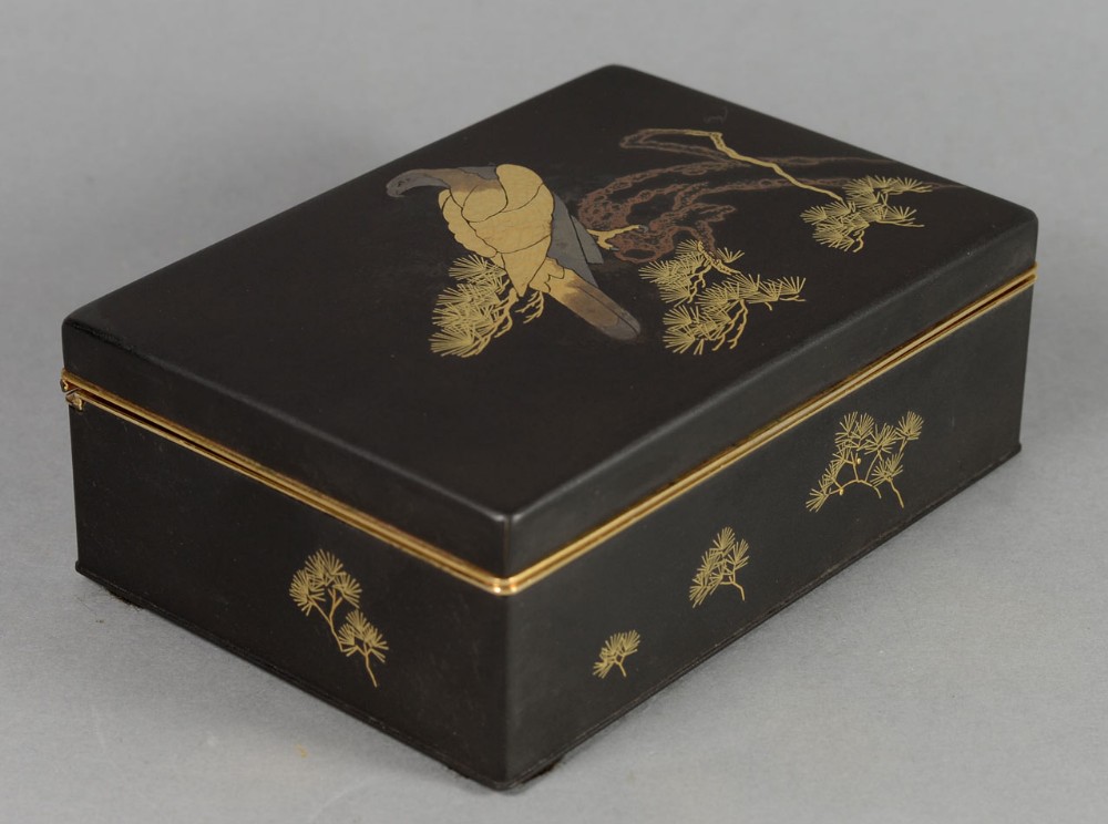 JAPANESE KOMAI STYLE DAMASCENED IRON SEA EAGLE TRINKET BOX  View IV
