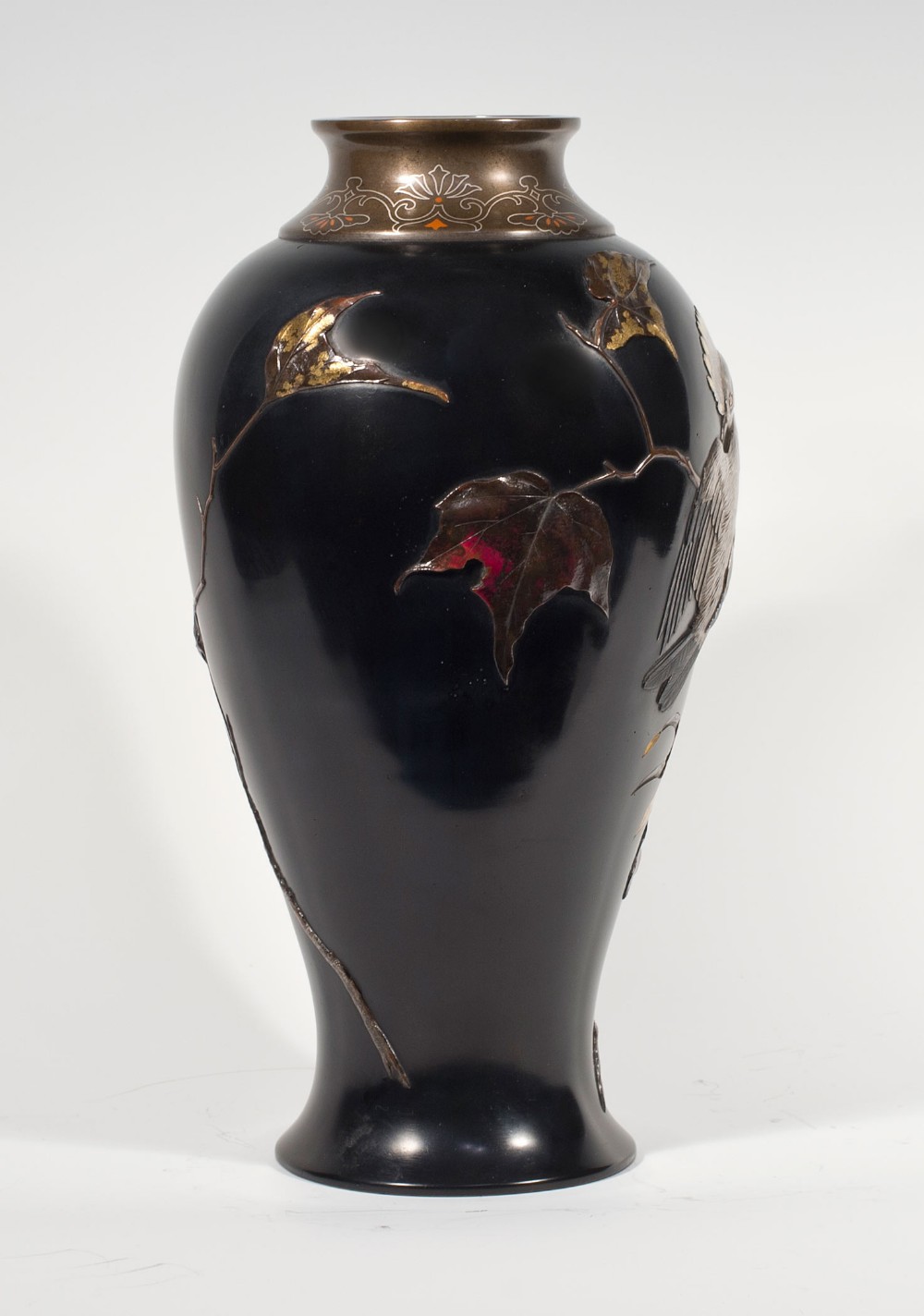 JAPANESE MIXED METAL ONLAID VASE ARTIST SIGNED SUZUKI CHOKICHI - KAKO View II