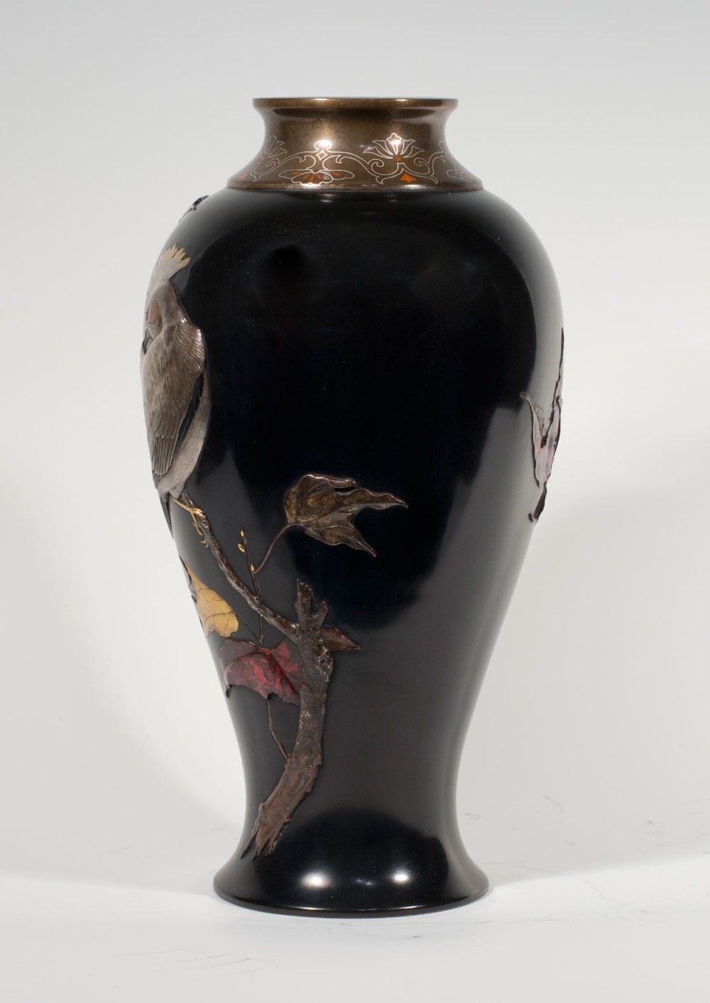 JAPANESE MIXED METAL ONLAID VASE ARTIST SIGNED SUZUKI CHOKICHI - KAKO View VI