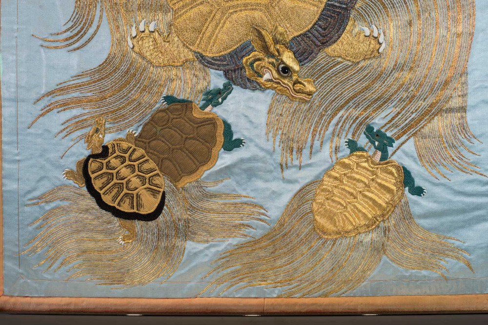 SUPERIOR QUALITY EDO PERIOD JAPANESE GOLD THREAD SILK FUKUSA - MINOGAME (TURTLE) View V