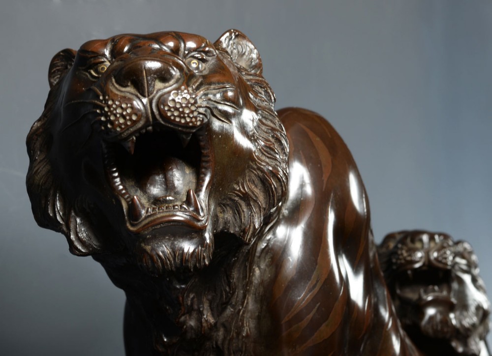 EXCEPTIONAL QUALITY JAPANESE BRONZE TIGER OKIMONO BY AKASOFU GYOKO View VII