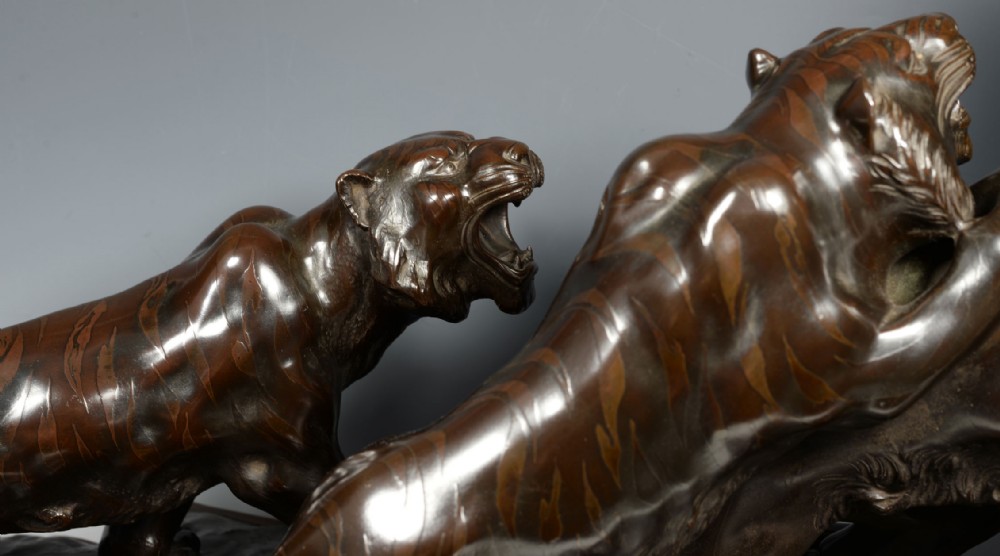 EXCEPTIONAL QUALITY JAPANESE BRONZE TIGER OKIMONO BY AKASOFU GYOKO View XIII