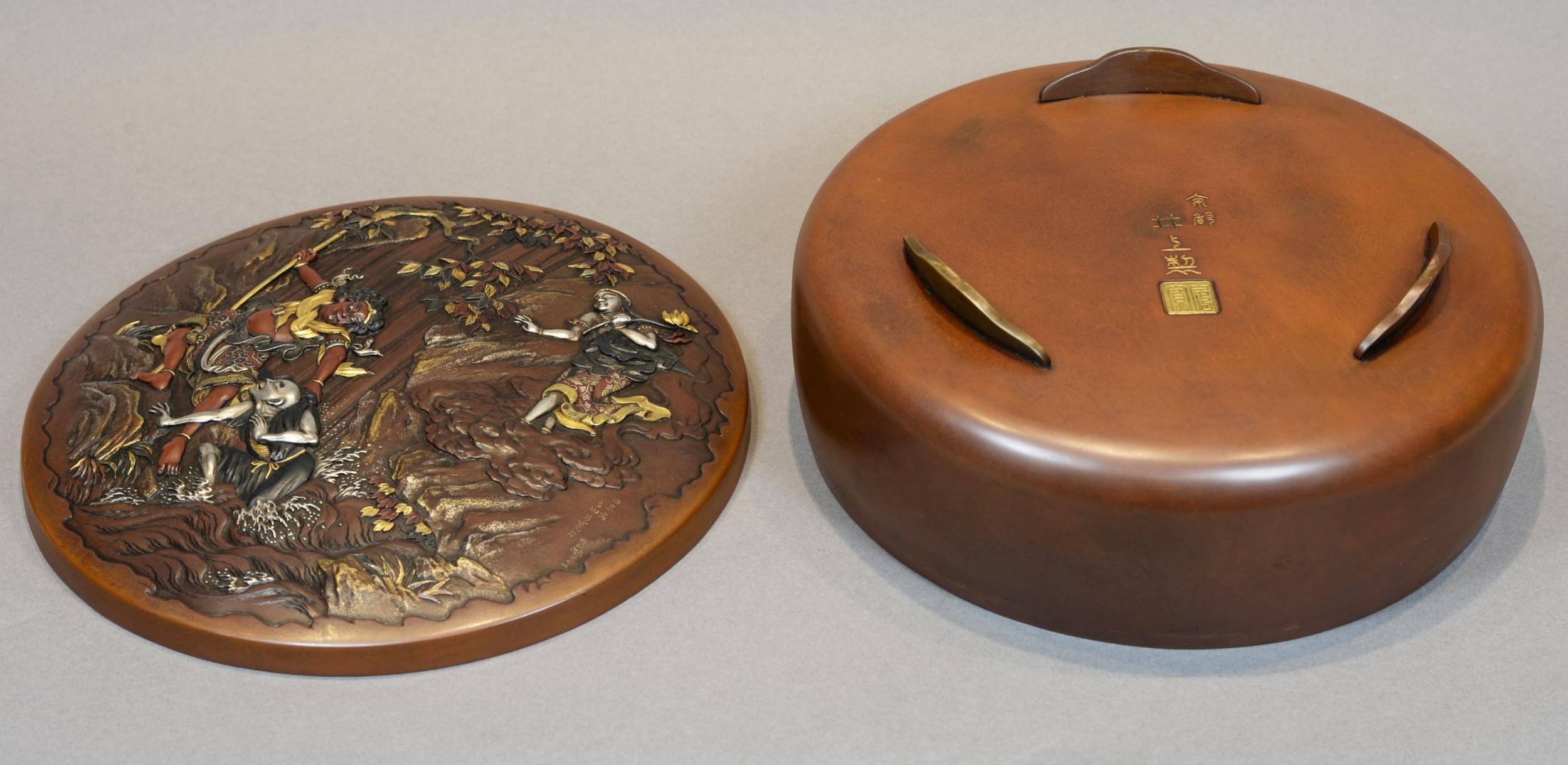 LARGE JAPANESE CIRCULAR BOX AND COVER ( KOGO) BY INOUE OF KYOTO View VII
