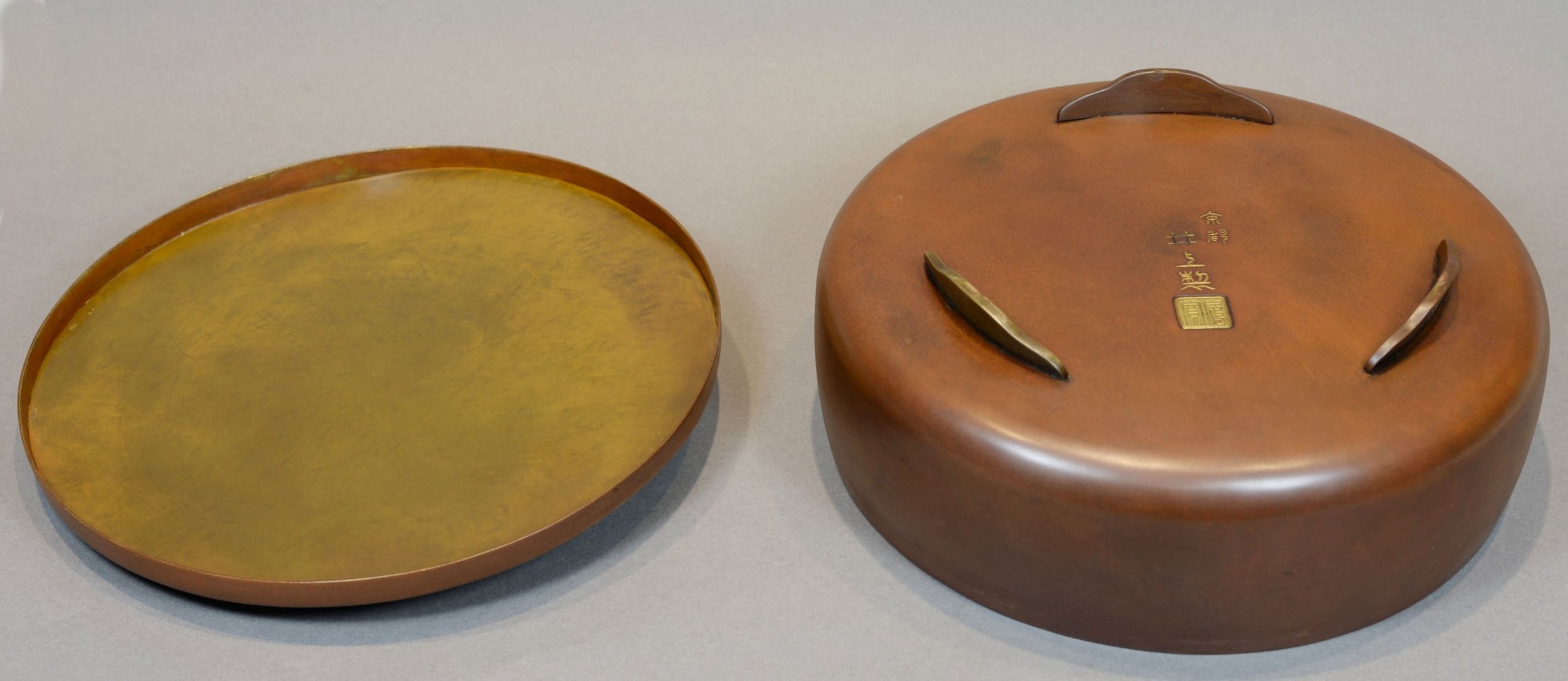 LARGE JAPANESE CIRCULAR BOX AND COVER ( KOGO) BY INOUE OF KYOTO View VIII