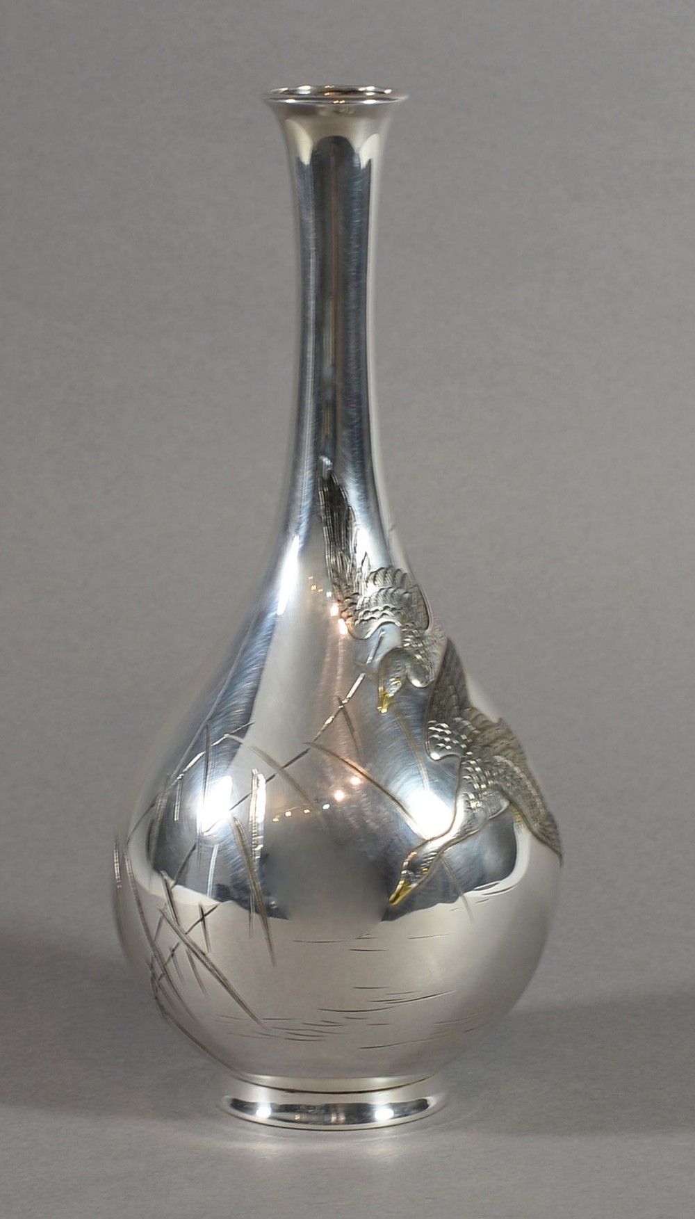 JAPANESE SILVER AND MIXED METAL ONLAID FLYING GEESE VASE BY KATSUHIDE View II