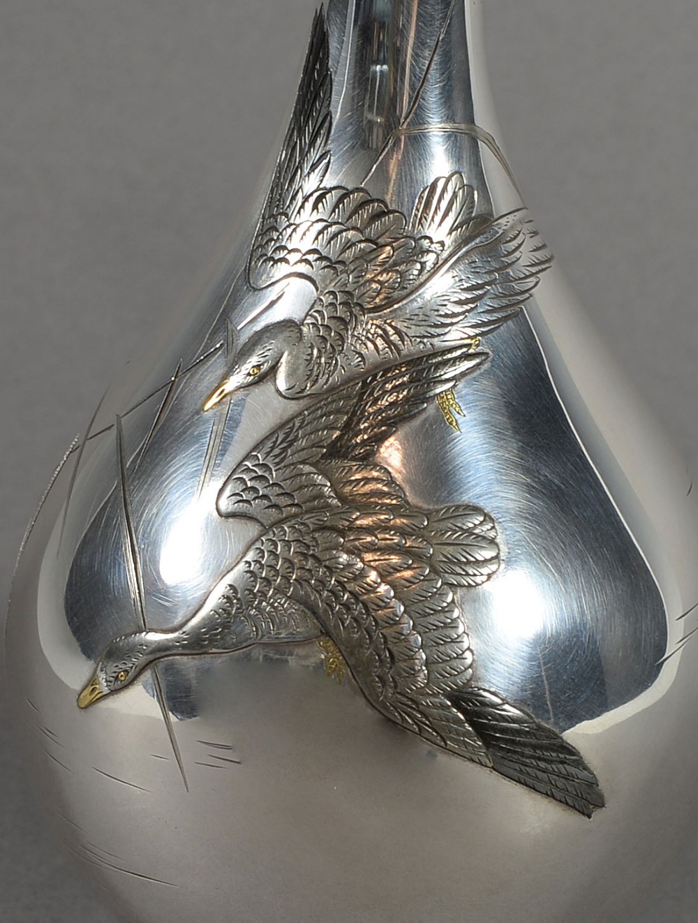 JAPANESE SILVER AND MIXED METAL ONLAID FLYING GEESE VASE BY KATSUHIDE View VII