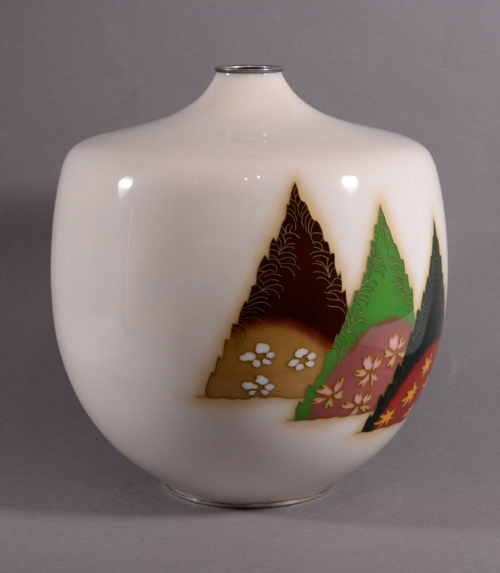 LARGE UNUSUAL JAPANESE CLOISONNE ENAMEL VASE BY ANDO COMPANY View II